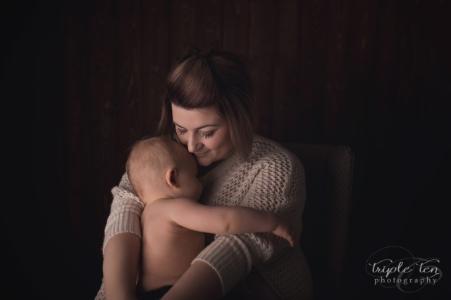 Red Deer Baby Photographer, Red Deer newborn Photographer, Red Deer Family Photographer, Mother's Day mini Sessions, Mother's day